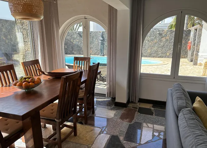 Casa Noelani - Xl Family Near & Center *