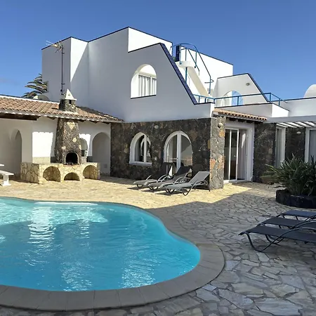 Casa Noelani - Xl Family Near & Center * Corralejo