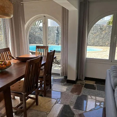 Casa Noelani - Xl Family Near & Center *